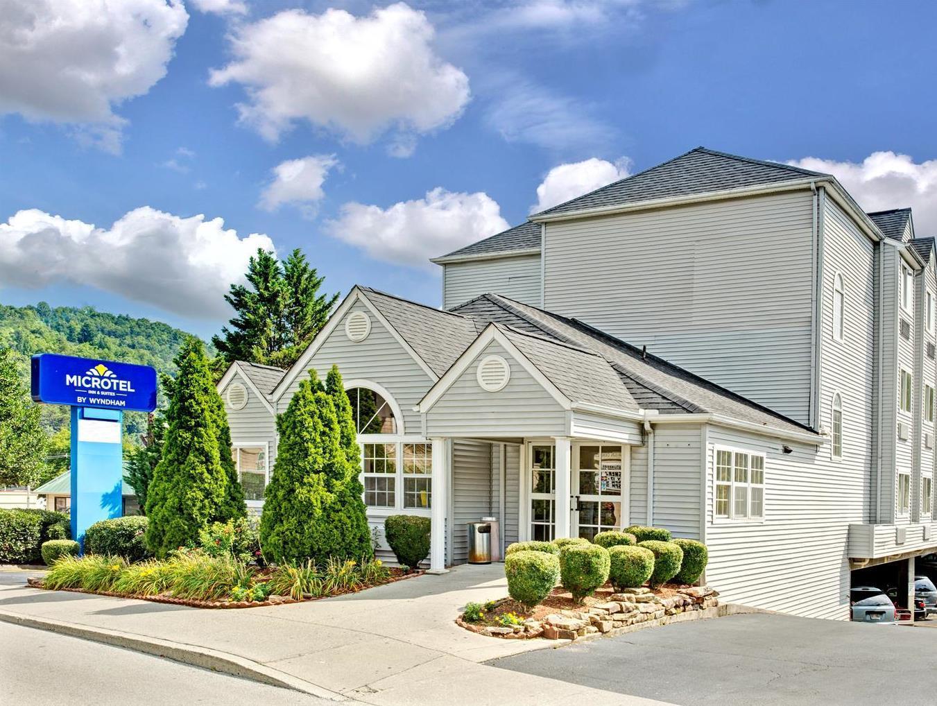 Microtel Inn & Suites By Wyndham Gatlinburg Exterior photo